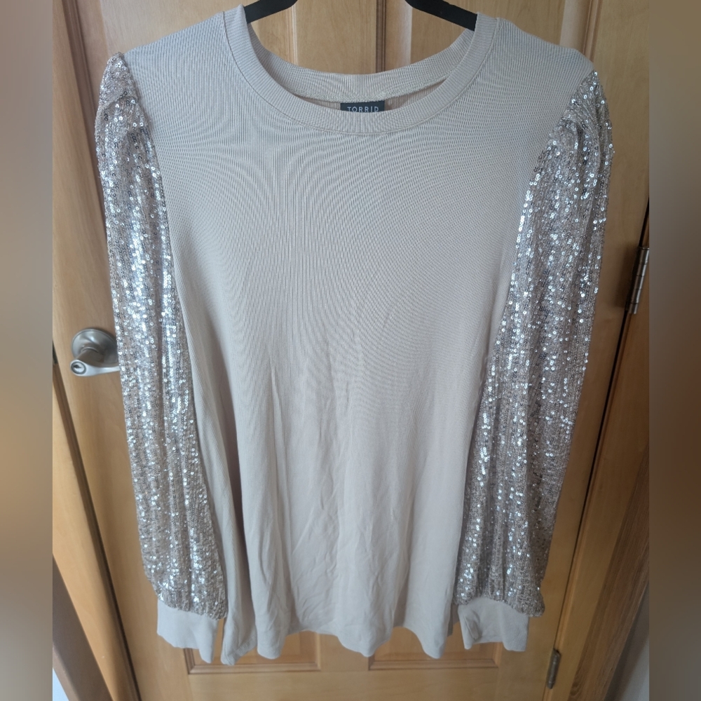 Torrid Cream Sequin Sleeve Blouse - Picture 5 of 11